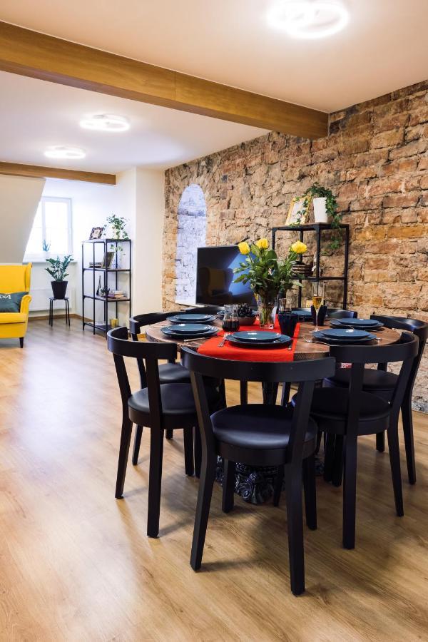 Rothko Apartment/8 Guests/4Bedrooms/Riga Old Town Exterior foto