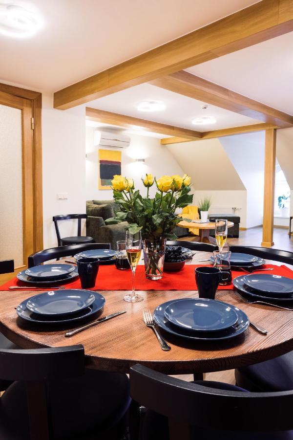 Rothko Apartment/8 Guests/4Bedrooms/Riga Old Town Exterior foto