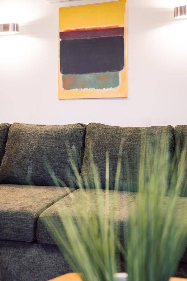 Rothko Apartment/8 Guests/4Bedrooms/Riga Old Town Exterior foto