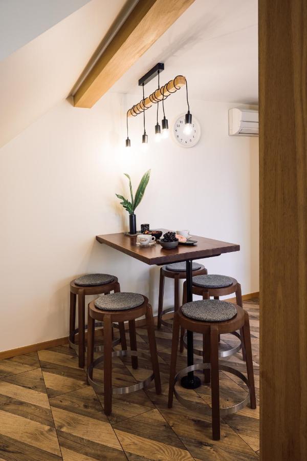 Rothko Apartment/8 Guests/4Bedrooms/Riga Old Town Exterior foto